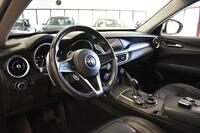 Alfa Romeo Stelvio vaihtoauto