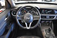 Alfa Romeo Stelvio vaihtoauto