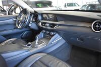Alfa Romeo Stelvio vaihtoauto