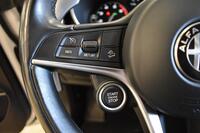Alfa Romeo Stelvio vaihtoauto