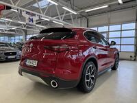 Alfa Romeo Stelvio vaihtoauto