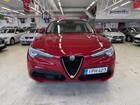 Alfa Romeo Stelvio vaihtoauto