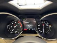 Alfa Romeo Stelvio vaihtoauto