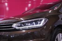 Volkswagen Touran vaihtoauto