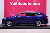 SEAT Leon Sportstourer vaihtoauto