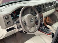 Jeep Commander vaihtoauto