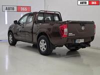 Nissan Navara vaihtoauto