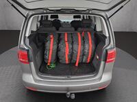 Volkswagen Touran vaihtoauto