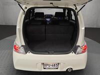 Toyota BB vaihtoauto