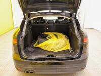 Jaguar F-PACE vaihtoauto