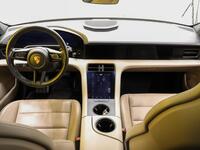 Porsche Taycan vaihtoauto