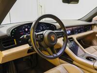 Porsche Taycan vaihtoauto