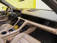 Porsche Taycan vaihtoauto