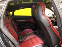 Porsche Taycan vaihtoauto