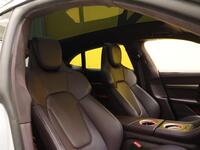 Porsche Taycan vaihtoauto