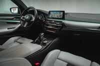 BMW M5 vaihtoauto