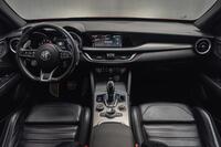 Alfa Romeo Stelvio vaihtoauto