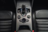 Alfa Romeo Stelvio vaihtoauto