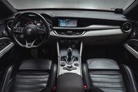 Alfa Romeo Stelvio vaihtoauto