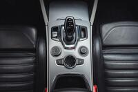 Alfa Romeo Stelvio vaihtoauto