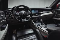 Alfa Romeo Stelvio vaihtoauto