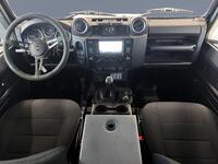 Land Rover Defender vaihtoauto