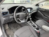 Hyundai IONIQ hybrid vaihtoauto