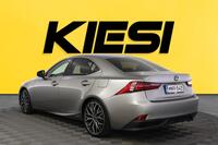 Lexus IS vaihtoauto