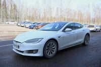 Tesla Model S vaihtoauto