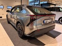 Toyota bZ4X vaihtoauto