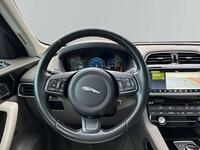 Jaguar F-PACE vaihtoauto