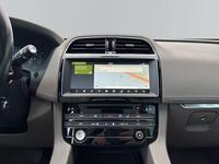 Jaguar F-PACE vaihtoauto