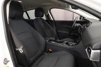 Jaguar XE vaihtoauto