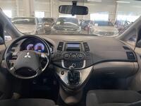 Mitsubishi Grandis vaihtoauto