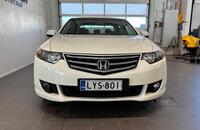 Honda Accord vaihtoauto