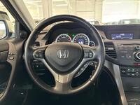 Honda Accord vaihtoauto