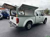 Nissan Navara vaihtoauto