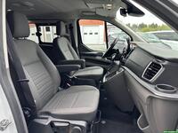 Ford Tourneo Custom vaihtoauto