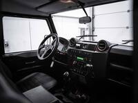 Land Rover Defender vaihtoauto