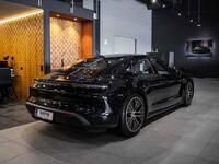 Porsche Taycan vaihtoauto