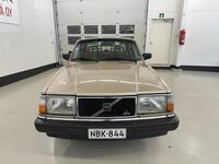 Volvo 240 vaihtoauto
