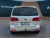 Volkswagen Touran vaihtoauto