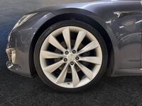 Tesla Model S vaihtoauto
