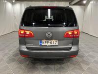 Volkswagen Touran vaihtoauto
