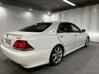 Toyota Crown vaihtoauto