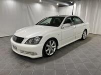 Toyota Crown vaihtoauto