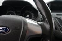 Ford Transit Courier vaihtoauto