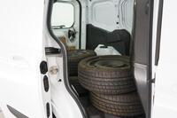 Ford Transit Courier vaihtoauto