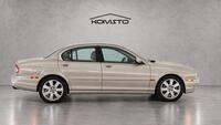 Jaguar X-Type vaihtoauto