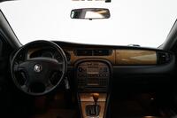 Jaguar X-Type vaihtoauto